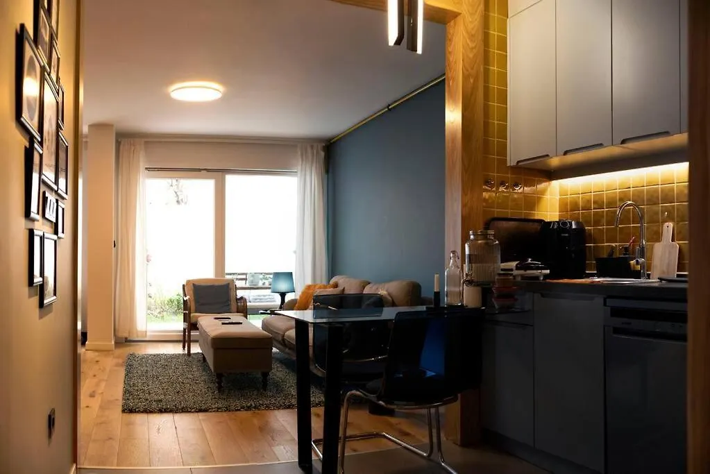 Design Apartment With Garden Istanbul